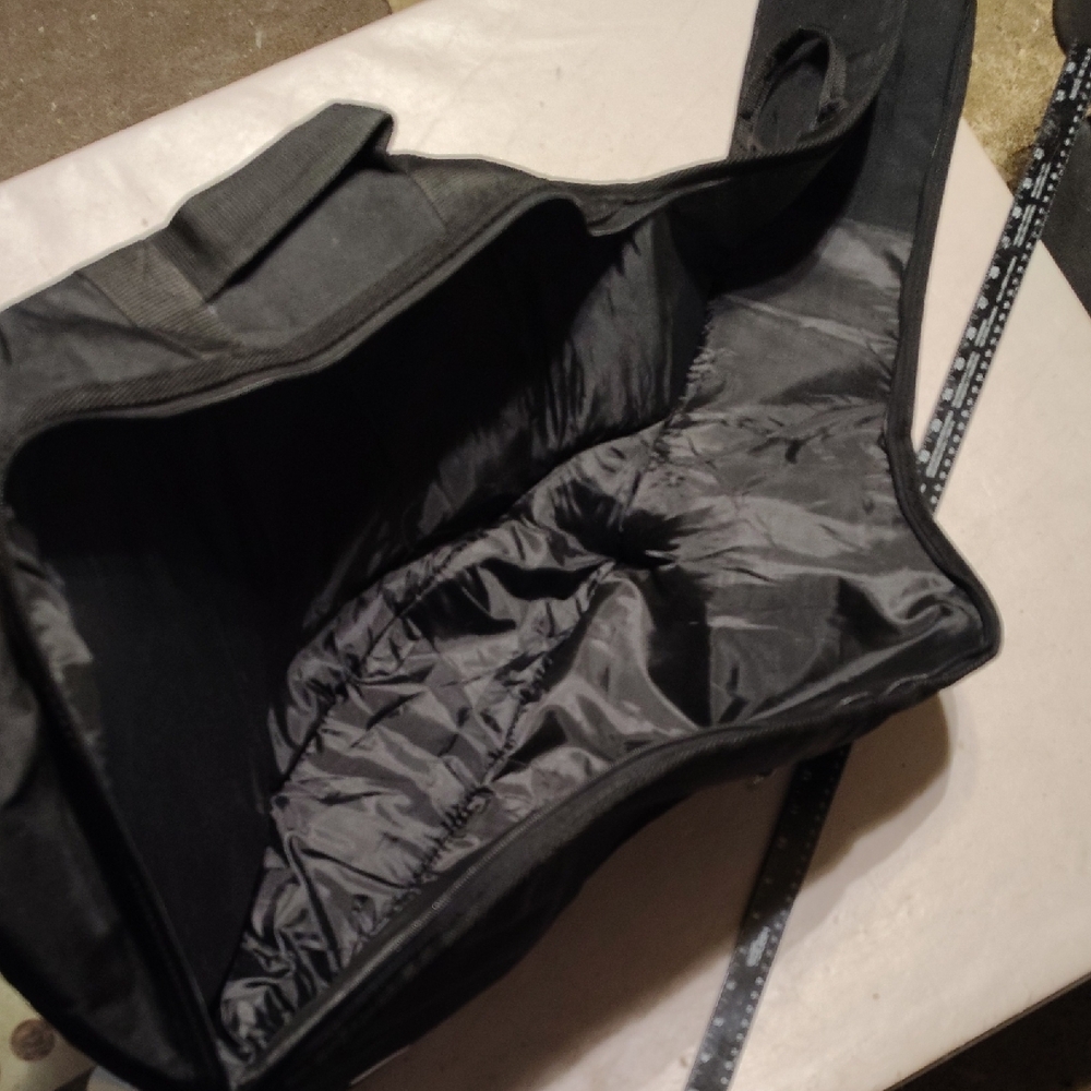 Fender Black Instrument Case - Picture 4 of 4